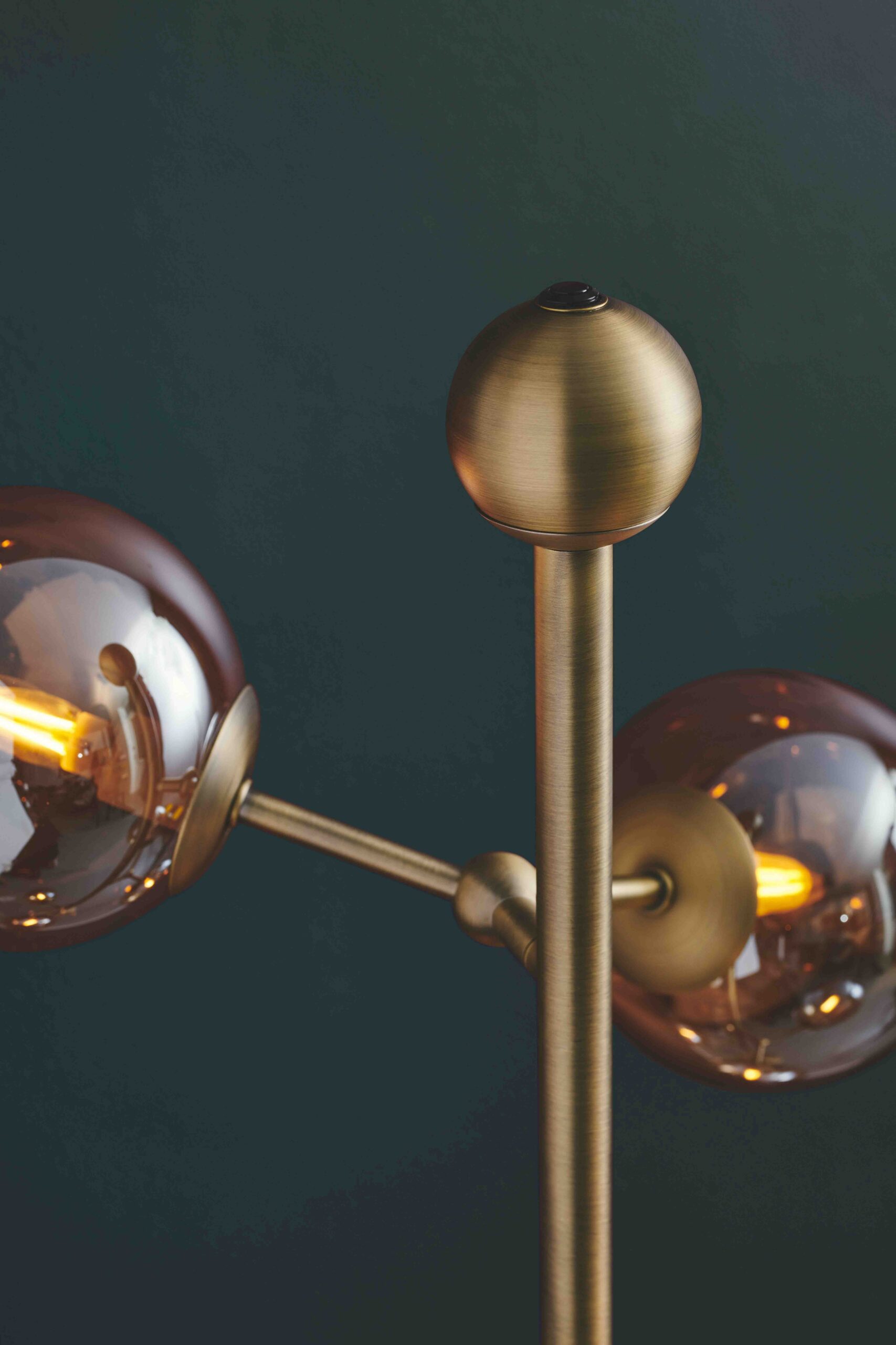 Halo Design Atom Gulvlampe